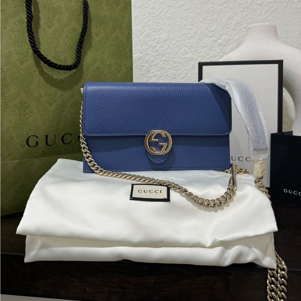 Gucci Dollar Calfskin Interlocking G Chain Wallet Bag Caspian Blue